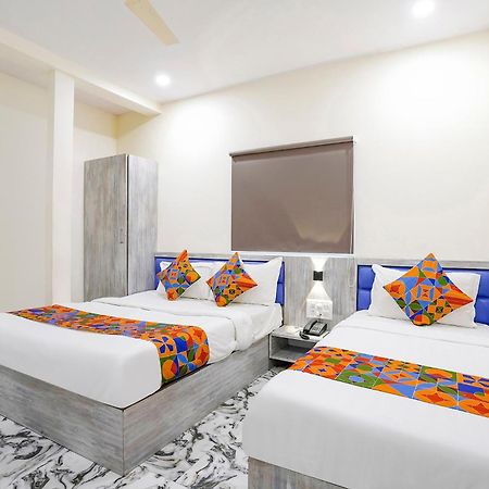 Fabexpress Good Luck Residency - Nr Nesco Exhibition Center Hotel Mumbai Exterior photo